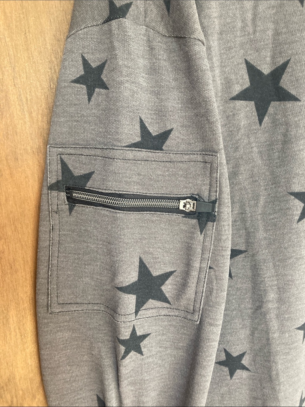 Nine West star print gray black sweatshirt with zip pocket detail size 2X - Picture 6 of 16